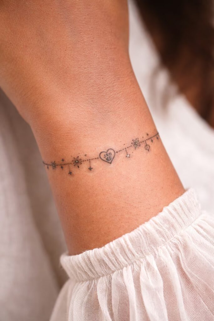 Heart Charm & Floral Star Chain Bracelet Tattoos For Women